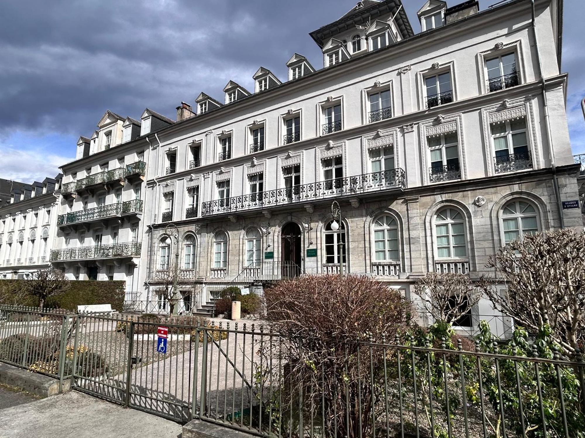 Palais D'Etigny Διαμέρισμα Bagnères-de-Luchon Εξωτερικό φωτογραφία